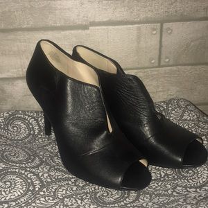 𝐍𝐢𝐧𝐞 𝐖𝐞𝐬𝐭 𝐋𝐞𝐚𝐭𝐡𝐞𝐫 𝐁𝐨𝐨𝐭𝐢𝐞𝐬